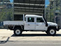 2013 Land Rover Defender 130 MY13 4X4 Fuji White