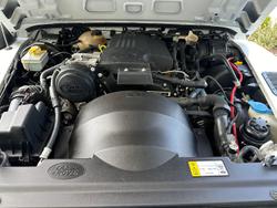 2013 Land Rover Defender 130 MY13 4X4 Fuji White