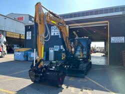 2024 GROVE GRT8100 1 Yellow