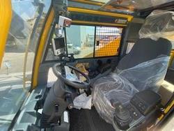 2024 GROVE GRT8100 1 Yellow