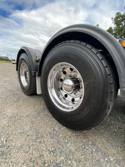 2018 Kenworth K200 White