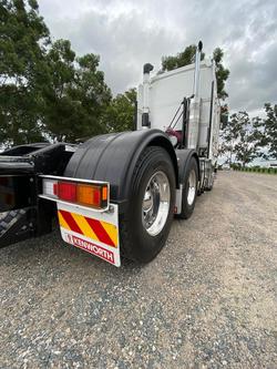 2018 Kenworth K200 White