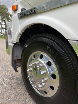 2018 Kenworth K200 White