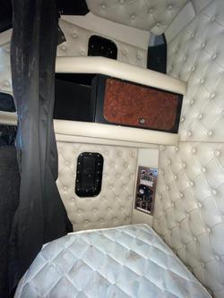 2018 Kenworth K200 White