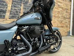 2023 HARLEY-DAVIDSON STREET GLIDE (FLHX) ROAD SHARKSKIN BLUE