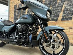 2023 HARLEY-DAVIDSON STREET GLIDE (FLHX) ROAD SHARKSKIN BLUE