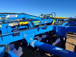 0 Farmet Triton Heavy 660Ps Combined Disc And Tyne Cultivator BLUE