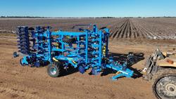 0 Farmet Triton Heavy 660Ps Combined Disc And Tyne Cultivator BLUE