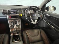 2013 Volvo V60 T4 MY13 Black Sapphire