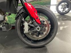 2022 Ducati Hypermotard 950 Hypermotard Red