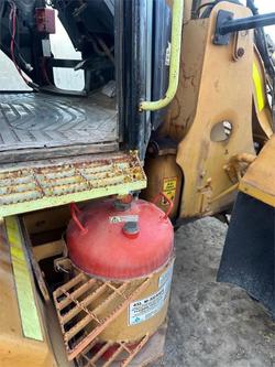 2004 Caterpillar 908