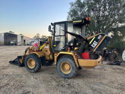 2004 Caterpillar 908
