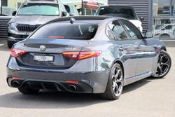 2017 Alfa Romeo
Giulia Veloce