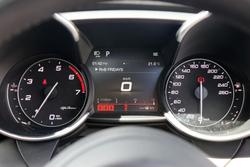2017 Alfa Romeo
Giulia Veloce