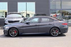 2017 Alfa Romeo
Giulia Veloce