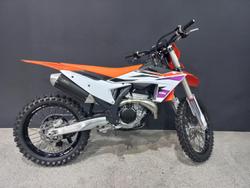 2024 KTM 350 SX-F SX-F Orange