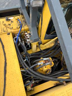 2008 Komatsu Pc300-8 Yellow