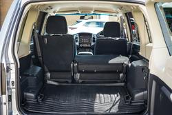 2017 MITSUBISHI PAJERO GLX LWB (4x4)