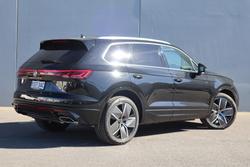 2024 Volkswagen
Touareg 210TDI R-Line