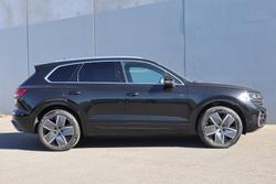 2024 Volkswagen
Touareg 210TDI R-Line
