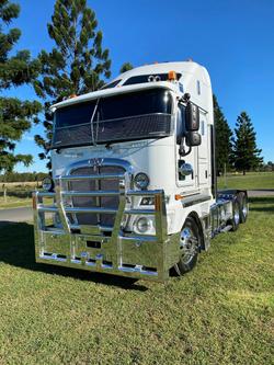 2018 Kenworth K200 White