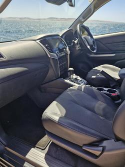 2023 Mitsubishi
                Triton Xtreme