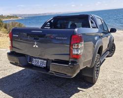 2023 Mitsubishi
Triton Xtreme
