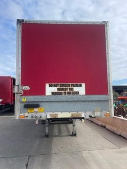 2011 Maxi Trans 16P Dry Van C/W Tail Gate Red