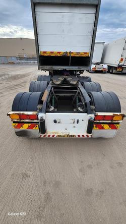 2013 Maxi Trans 12P Roll Back Freezer Van White