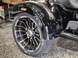 2024 Harley-Davidson Road Glide 3 (FLTRT) Trike Black
