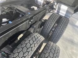 2024 Fuso Shogun FV70 460 White