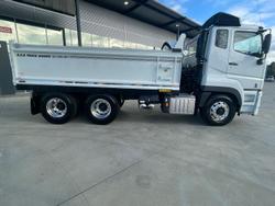 2024 Fuso Shogun FV70 460 White