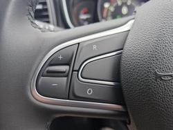 2023 Renault
                Koleos Life