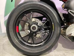 2024 Ducati Streetfighter V4 S Streetfighter Red
