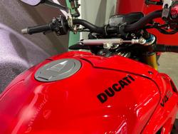 2024 Ducati Streetfighter V4 S Streetfighter Red