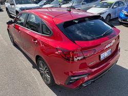 2024 Kia
                Cerato Sport