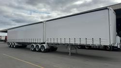 2025 Krueger 34P Straight Curtain Sider B Double White