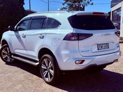 2024 Isuzu
MU-X LS-T