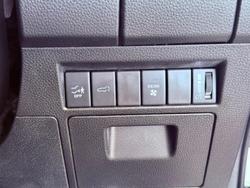 2024 Isuzu
MU-X LS-T