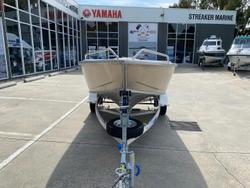 2025 QUINTREX 420 Busta