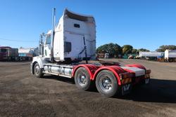 2018 Western Star 4800 Series 4800 FXB WHITE