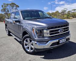 2024 Ford
                F-150 Lariat