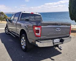 2024 Ford
                F-150 Lariat