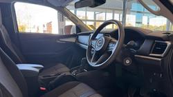 2024 Mazda
                BT-50 XS