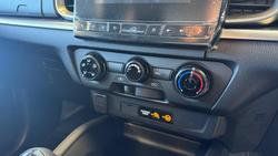 2024 Mazda
                BT-50 XS