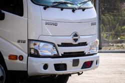 2024 Hino 300 Std Cab Auto Alloy Tray White