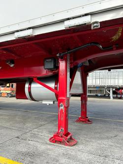 2018 Vawdrey St3 Lead A 12 Pallet Refrigerated Wing-Liner