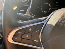 2022 Renault
                Arkana Intens