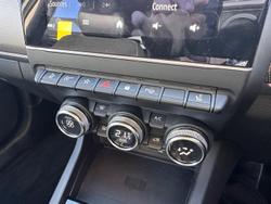 2022 Renault
                Arkana Intens