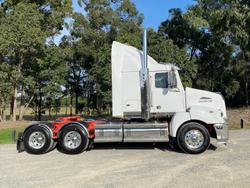 2016 Western Star 5800 Series 5864 White